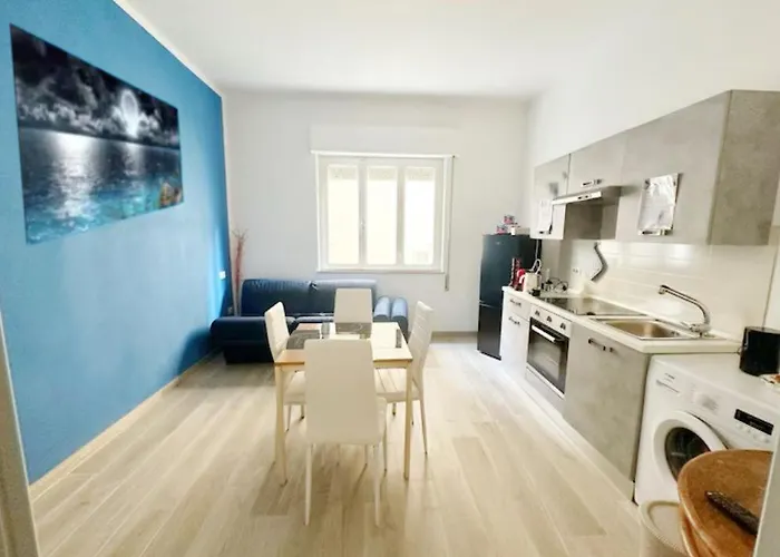 Levante Nuovo Bilocale Comodo Per I Servizi E La Apartment